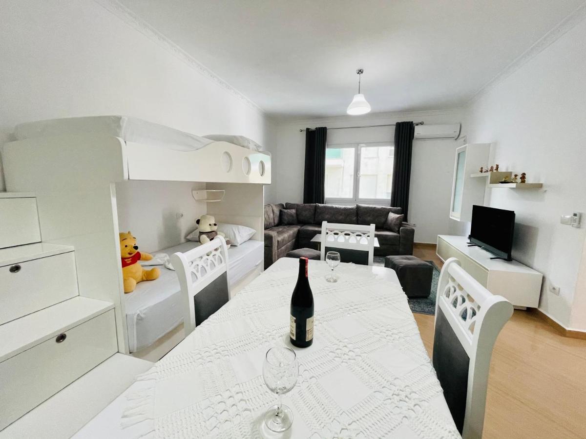 Jico Travel - Bani Apartments Vlorë Buitenkant foto