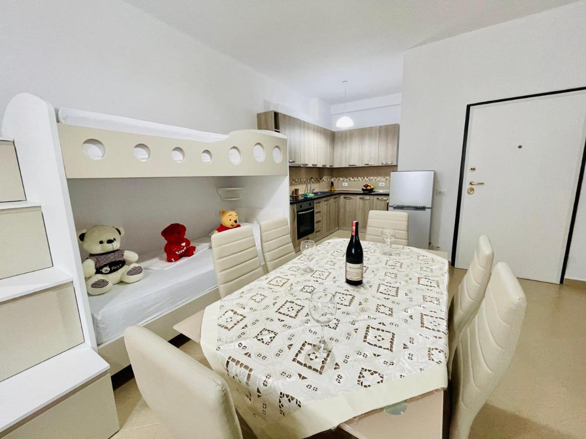 Jico Travel - Bani Apartments Vlorë Buitenkant foto